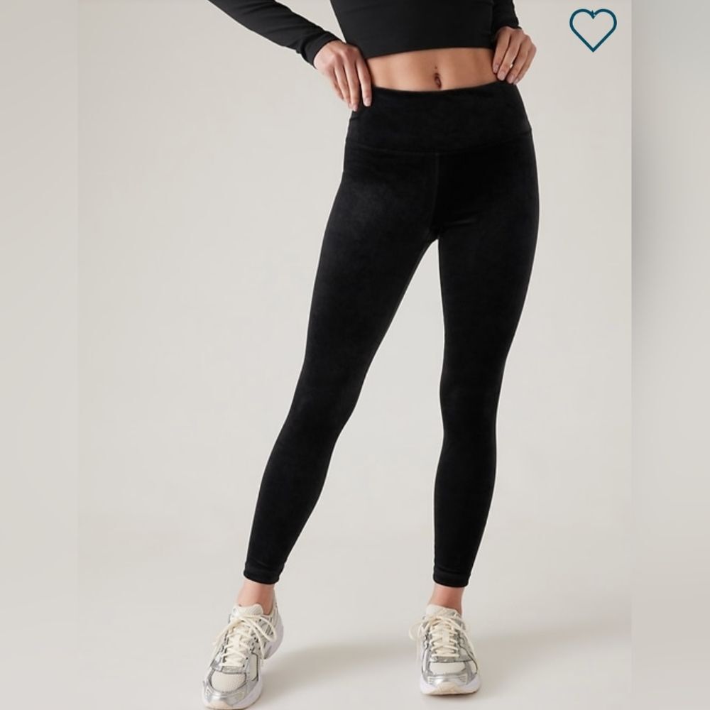 NWT Athleta Ultra High Rise Elation Tight in Black Velvet (Size L)